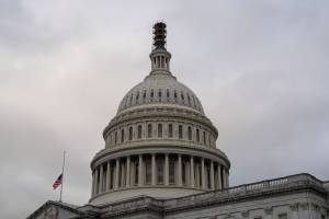 Vista do prédio do Congresso dos Estados Unidos, em Washington 30/09/2023 REUTERS/Ken Cedeno