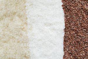 Tipos diferentes de arroz (Foto: Pexels / Polina Tankilevitch)