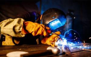 Indústria brasileira vem perdendo participação no Produto Interno Bruto (PIB) (Foto: Freepic)